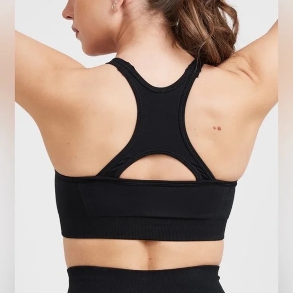 Oner Active Small EFFORTLESS SEAMLESS HIGH NECK BRALETTE - Picture 2 of 7